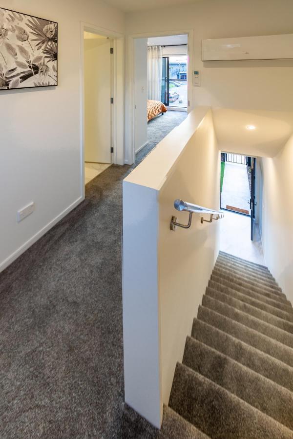 Modern 3 Bed Overlooking Hagley Park Christchurch Eksteriør bilde
