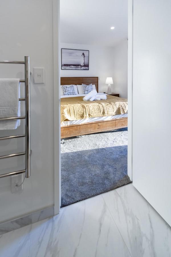 Modern 3 Bed Overlooking Hagley Park Christchurch Eksteriør bilde